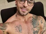 JhonyMoura show naked cam